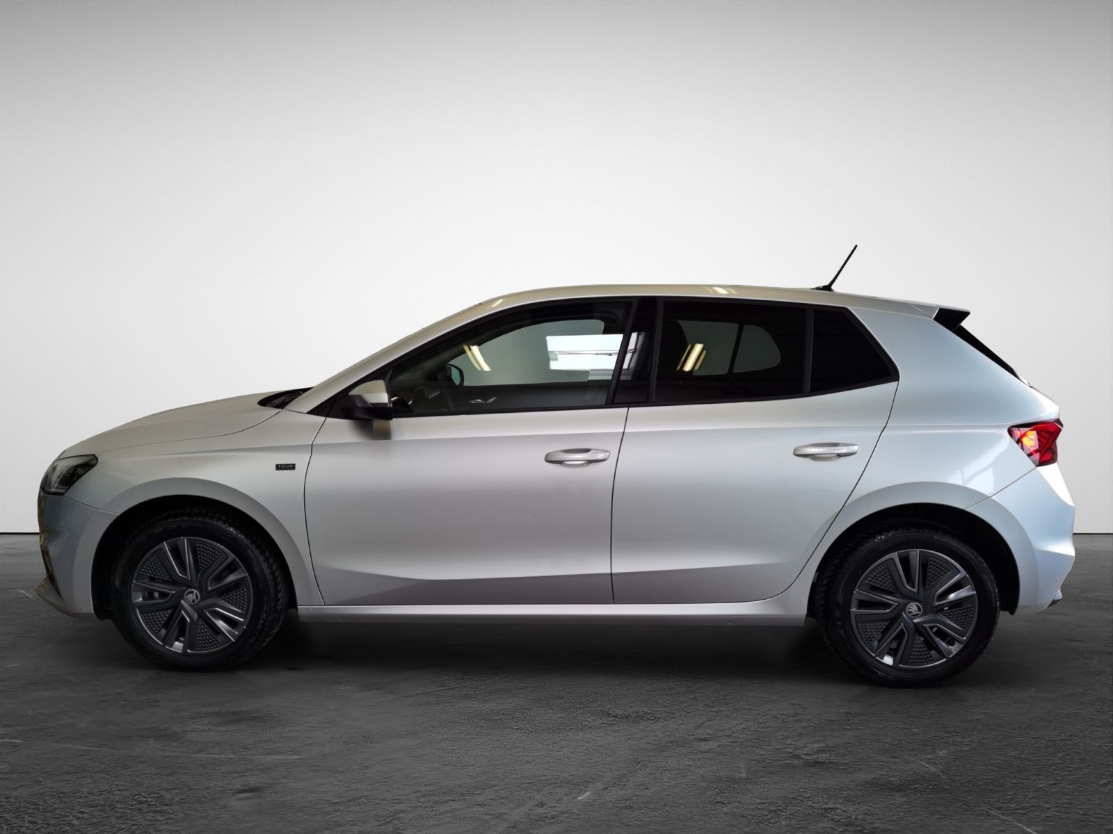 Skoda Fabia 1.0 TSI DSG Tour  Navi LED Kamera PDC LM T imagem 3