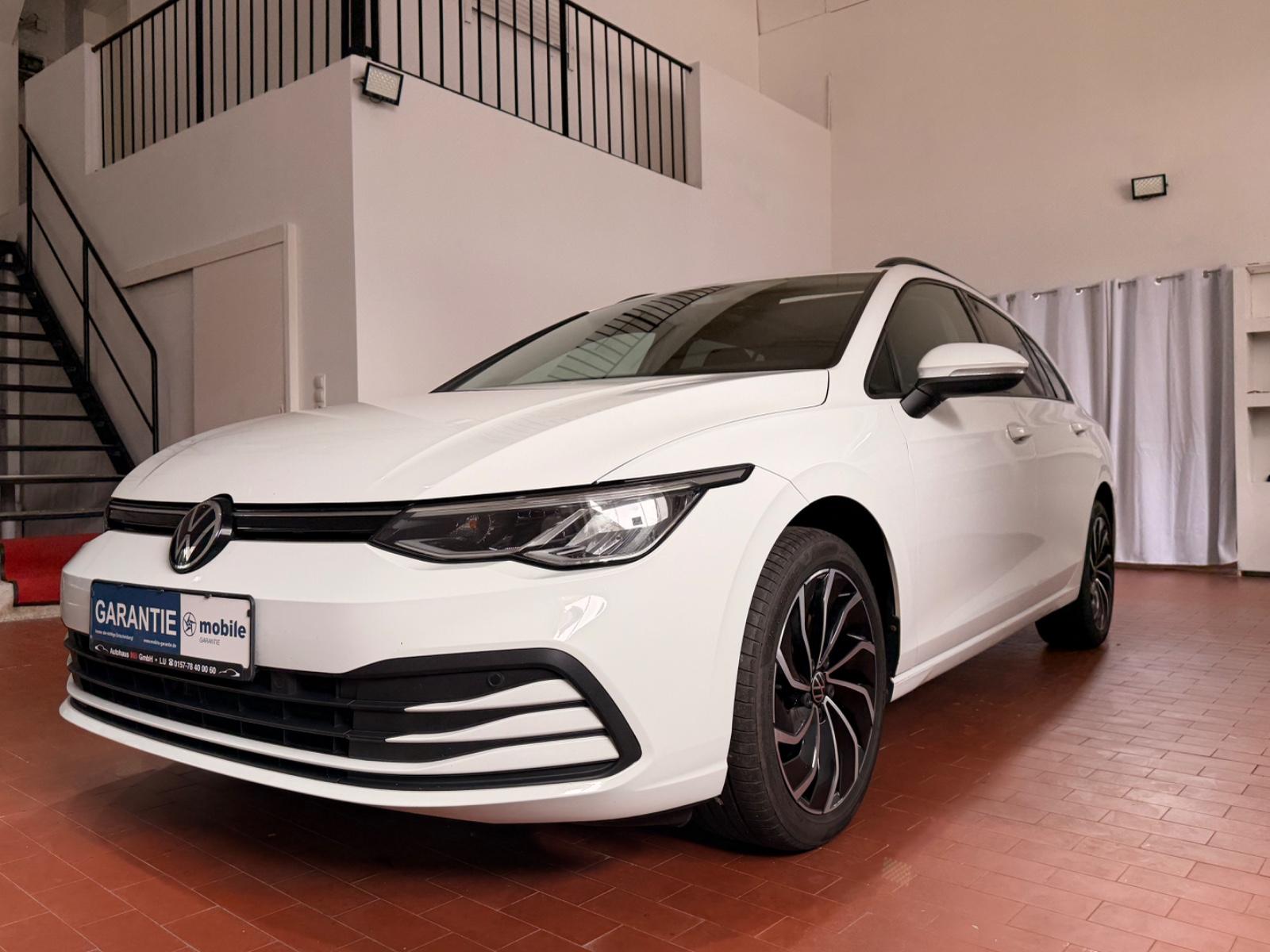 Volkswagen Golf VIII Variant Life
