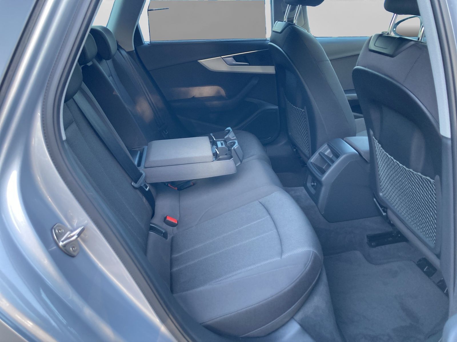 Audi A4 - Bild 7