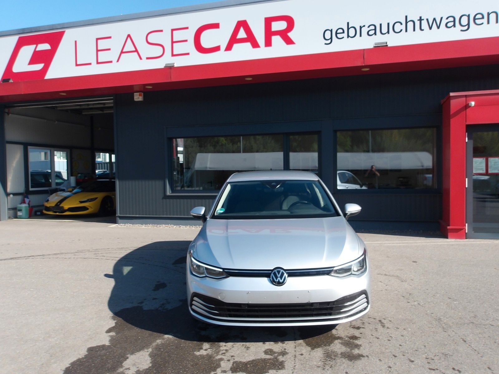 Volkswagen Golf VIII Lim. Life TDI DSG EXP € 14250.- imagem 2