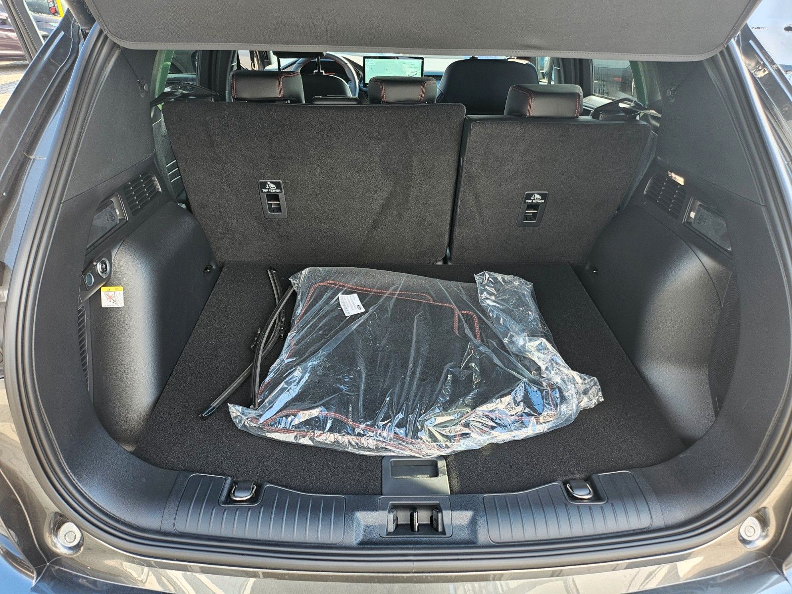 Fahrzeugabbildung Ford Kuga Hybrid ST-Line X