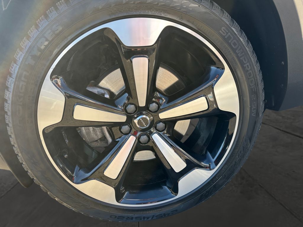 VOLVO XC40 D4 AWD Geartronic Nur an Händler!!! VOLVO XC40 D4 AWD Geartronic Nur an Händler!!!