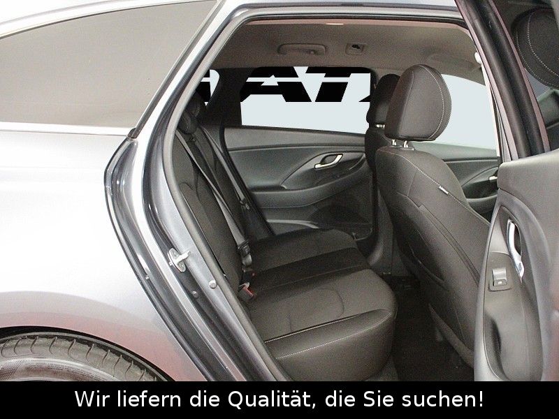 Fahrzeugabbildung Hyundai i30 1.4 T-GDI Premium*Winterpaket*