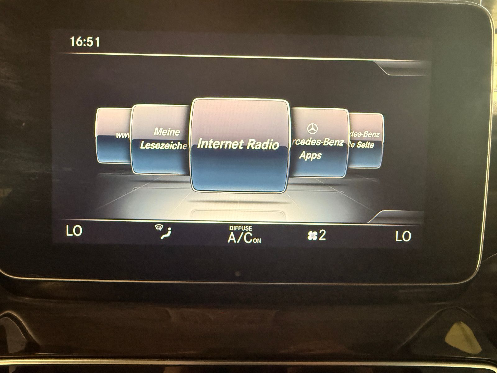 Fahrzeugabbildung Mercedes-Benz V 250/AVANTGARDE/LANG/4MATIC/LEDER/LED/NAVI/6SIT