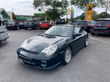 Porsche 996 - Porsche mit Benzin-Antrieb: Grün