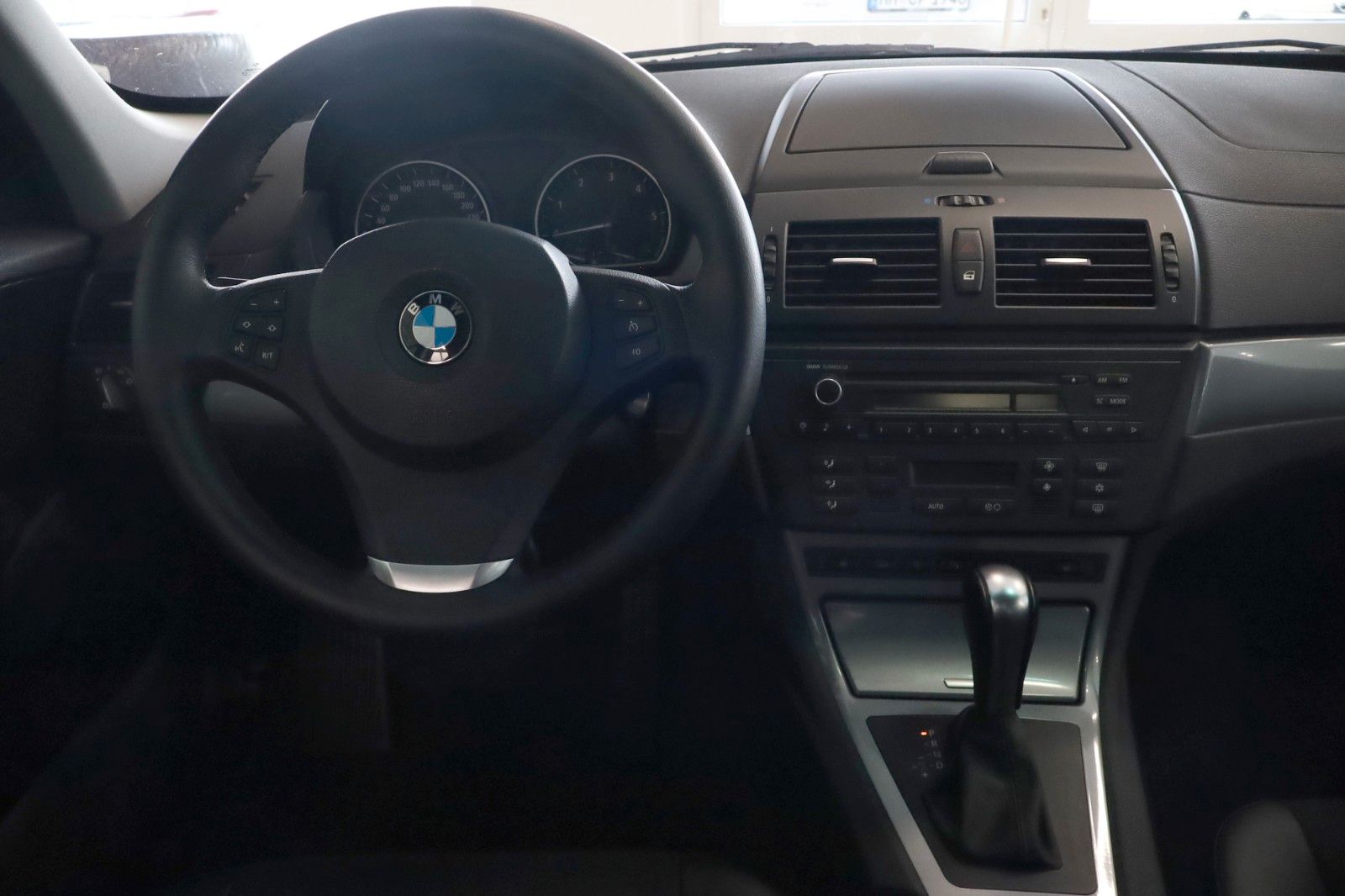 Fahrzeugabbildung BMW X3 xDrive 20d Edition Lifestyle AHK