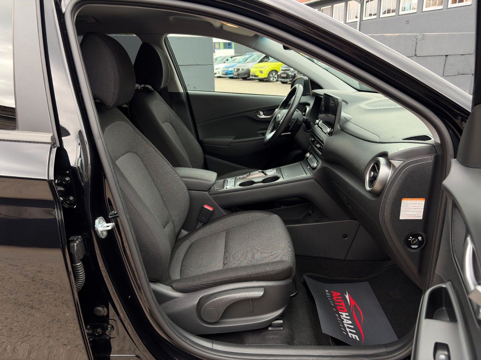 Fahrzeugabbildung Hyundai KONA E Trend 2WD ACC KRELL CarPlay NAV CAM LED