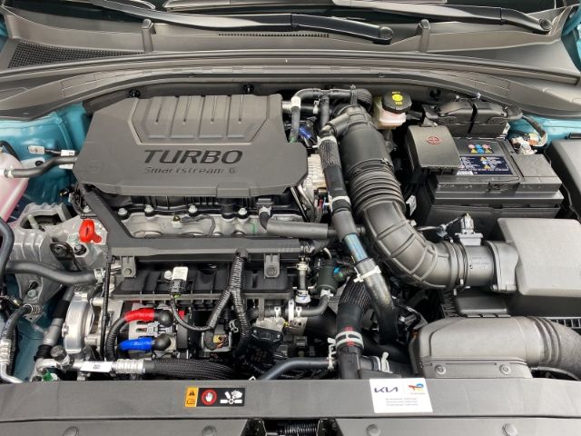 Fahrzeugabbildung Kia Ceed ULTIMATE EDITION 1.5 T-GDI DCT *STYLE-PAKET