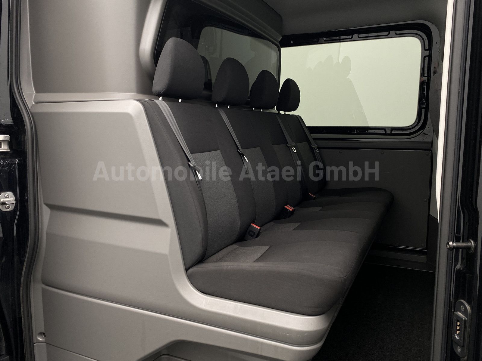 Fahrzeugabbildung Volkswagen Crafter 35 Plus *Mixto+6-Sitze* ACC+KAMERA+LED
