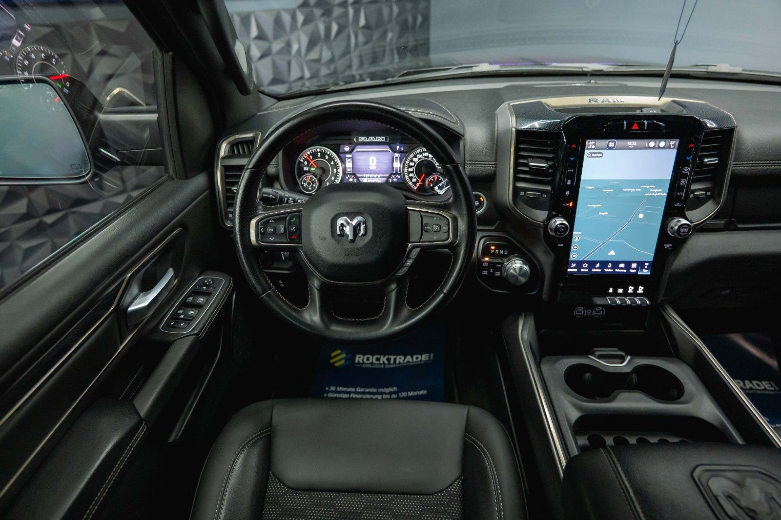 Fahrzeugabbildung Dodge RAM 5.7 V8 HEMI 4x4 OFFROAD Night-Paket *LED*19%