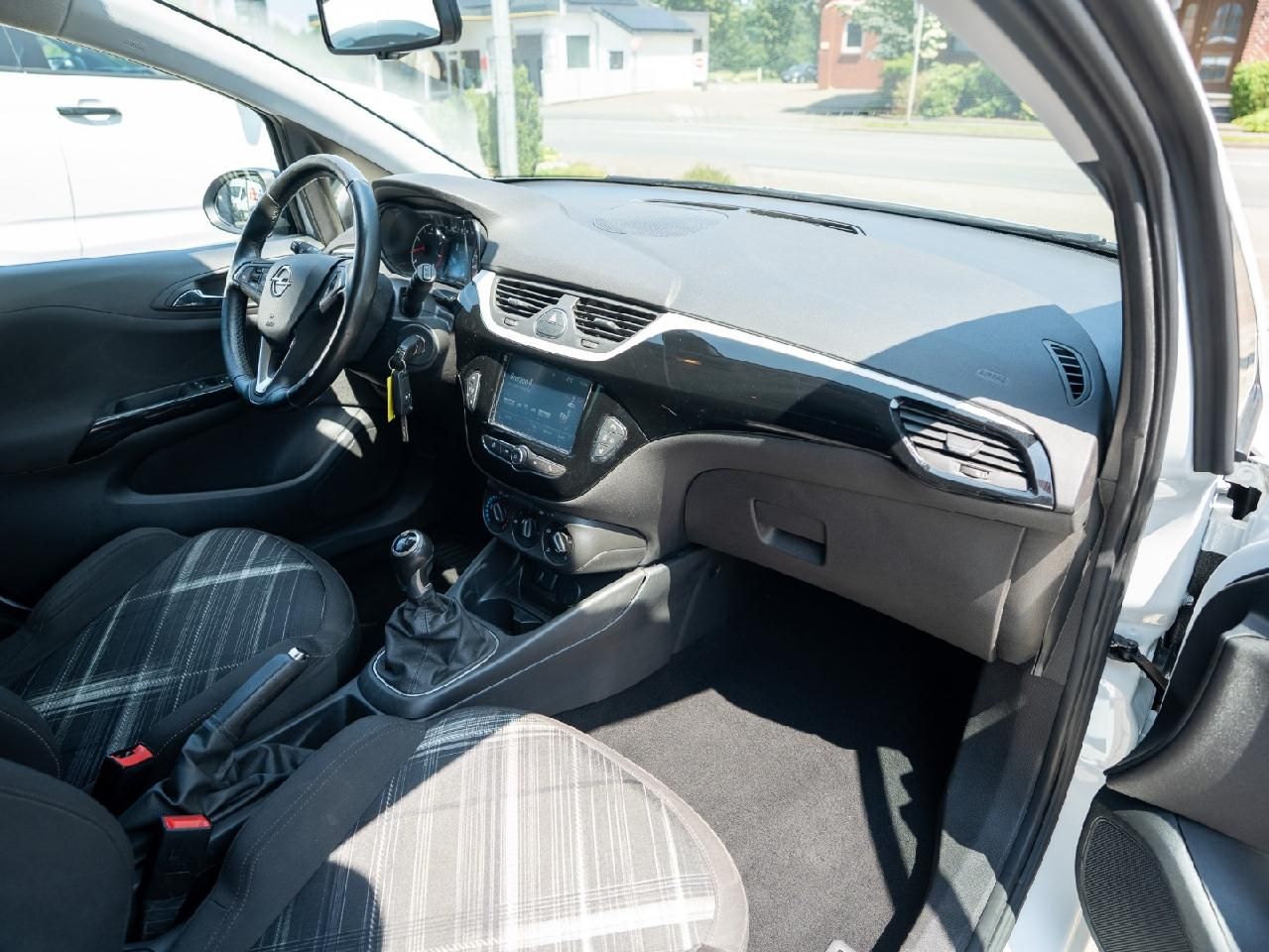 Fahrzeugabbildung Opel Corsa E Color Edition ecoFlex