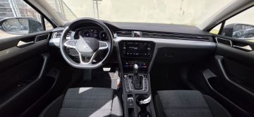 Volkswagen Passat Variant - 8