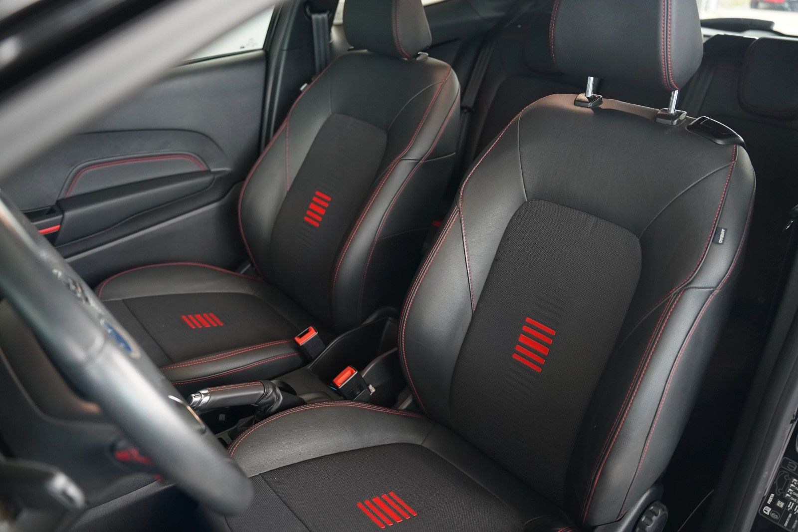 Fahrzeugabbildung Ford Fiesta ST-Line*SONDERMODELL*B&O*Navi*Winter-Pak.