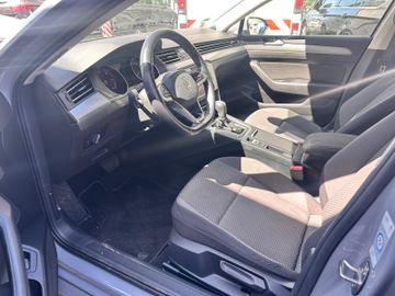 Volkswagen Passat Variant - 8
