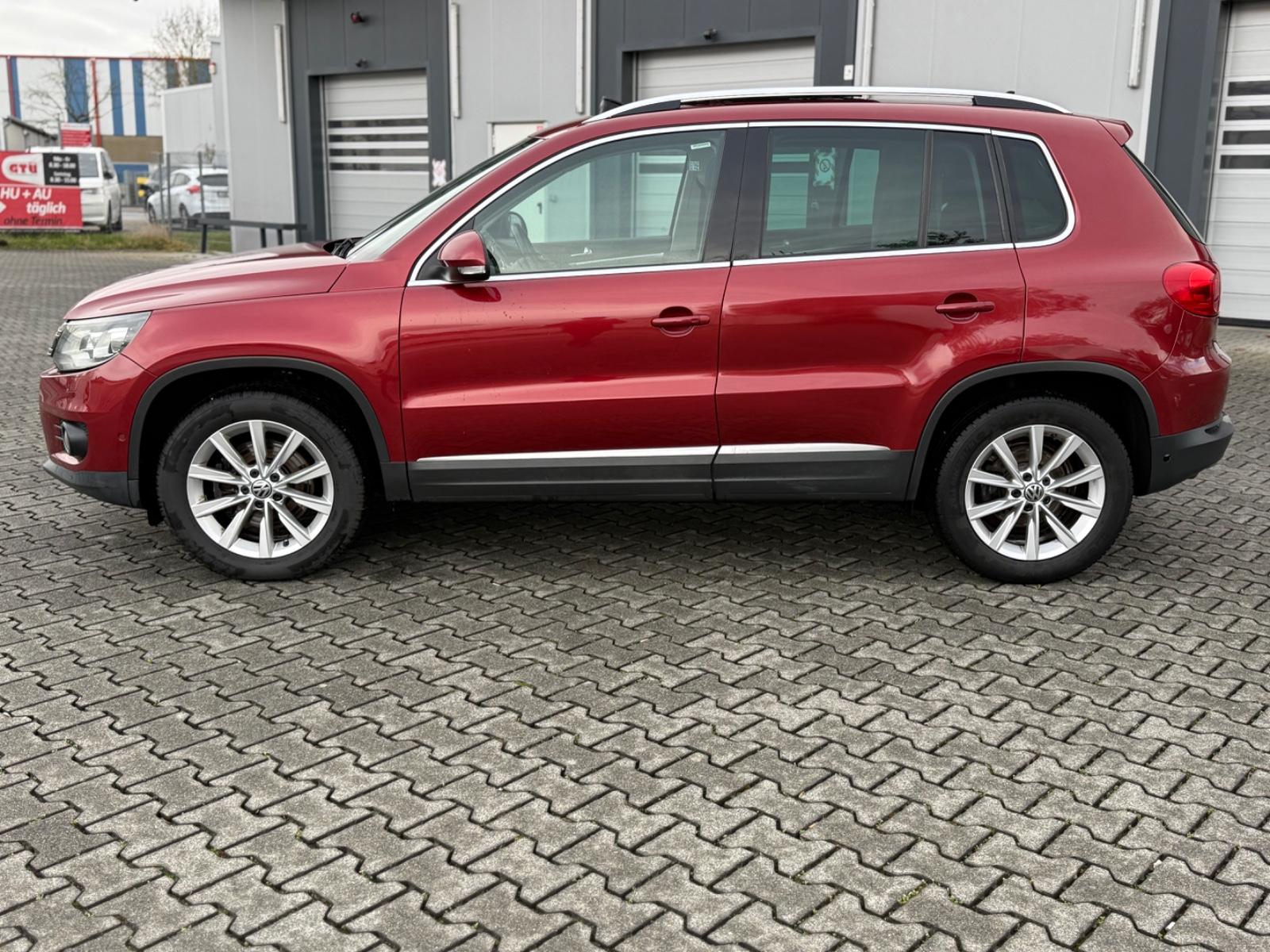 Volkswagen Tiguan Sport & Style BMT Panorma /LED