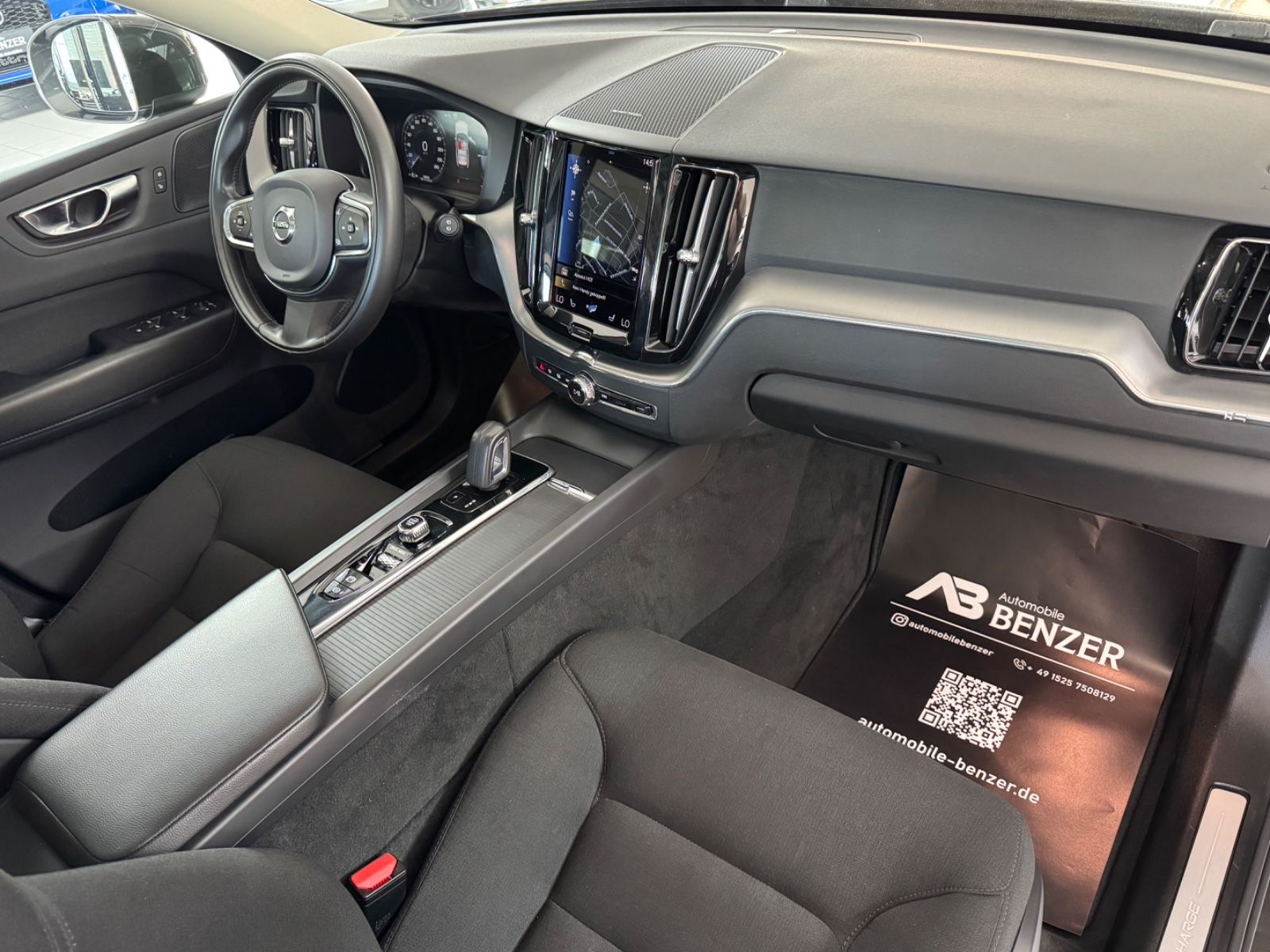 Fahrzeugabbildung Volvo XC60 Inscription Recharge/360°Cam/AHK/PANO/Navi/