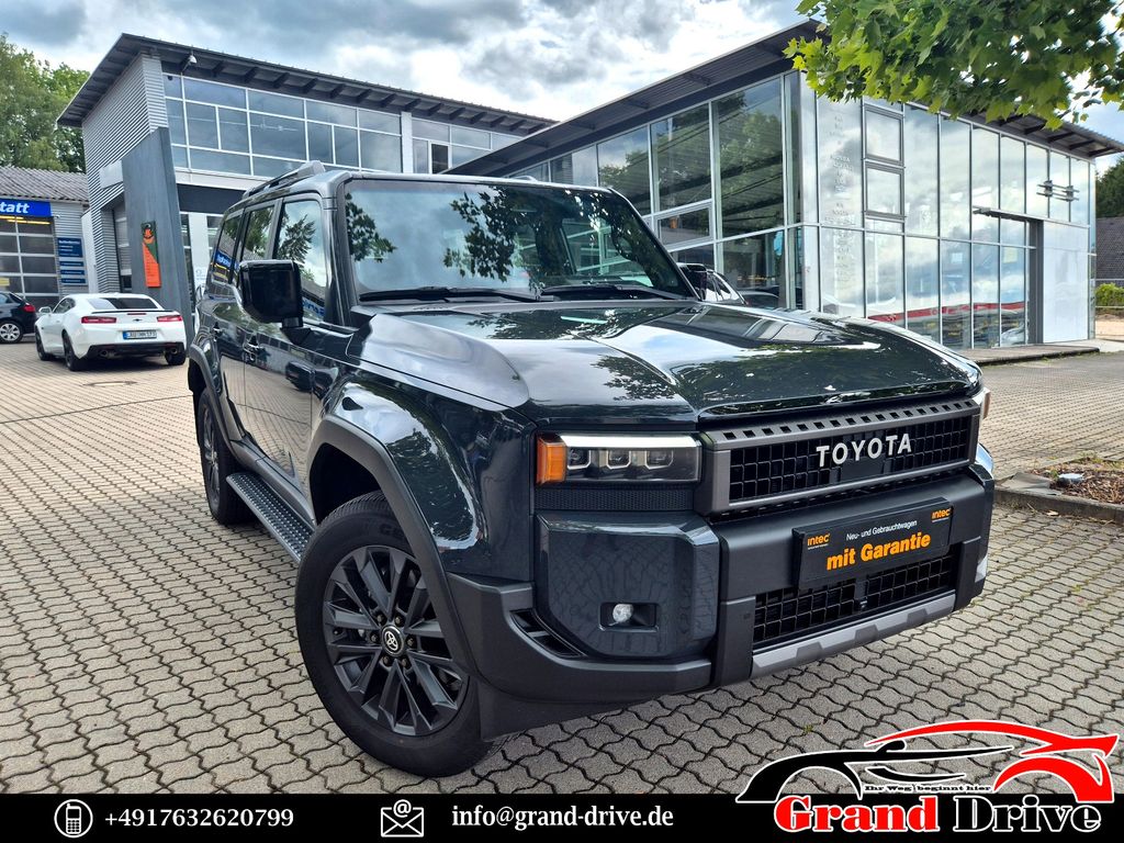 Image of Toyota Land Cruiser