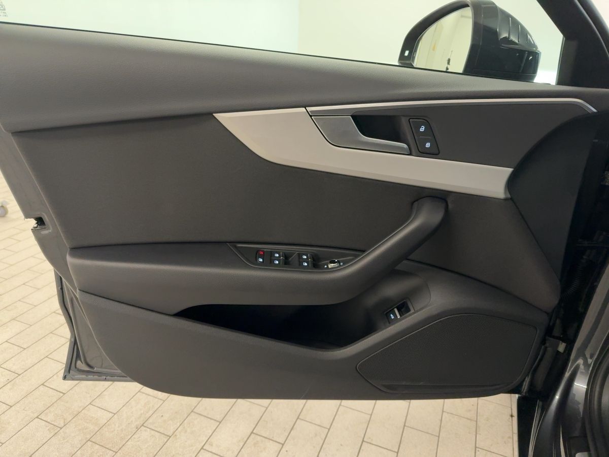 Audi A4 - Bild 18