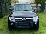 Mitsubishi Pajero 3.2 DI-D Instyle*Schiebedach*7- Sitz*Gara - Mitsubishi aus 2009