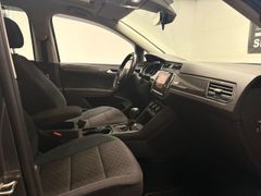 VW Touran 2.0TDI DSG R-Line NAVI Klimaautom LED