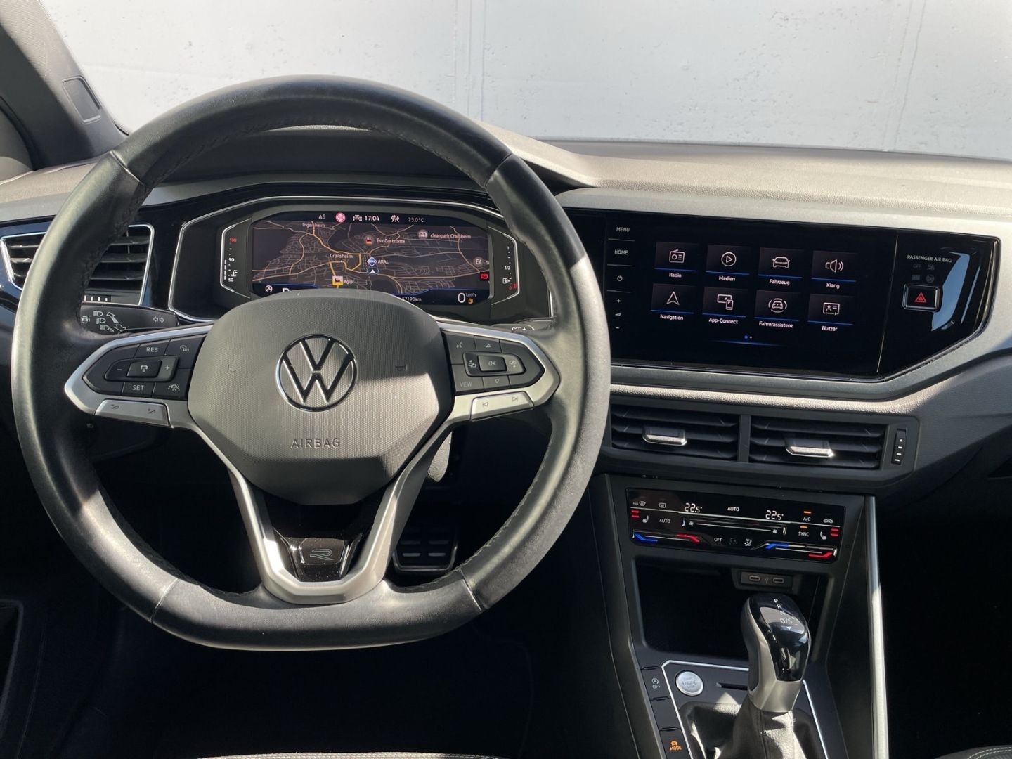 Polo 1.0 TSI DSG R-Line Pano/Kamera/ACC/App-Con.