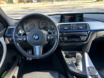 Fahrzeugabbildung BMW 320d M-Paket ShadowLine*Kamera*Navi.Proff*SHZ*