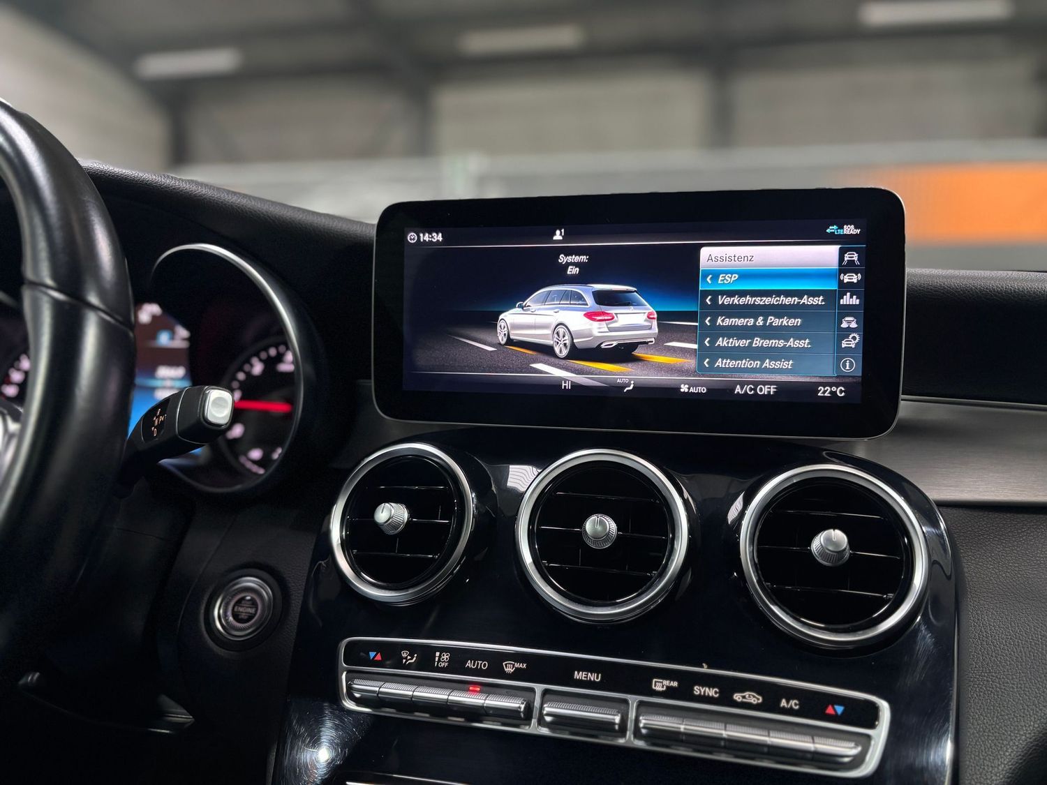 Fahrzeugabbildung Mercedes-Benz C 220 d 4Matic Avantgarde#Pano#LED#HUD#AHK#Kamer