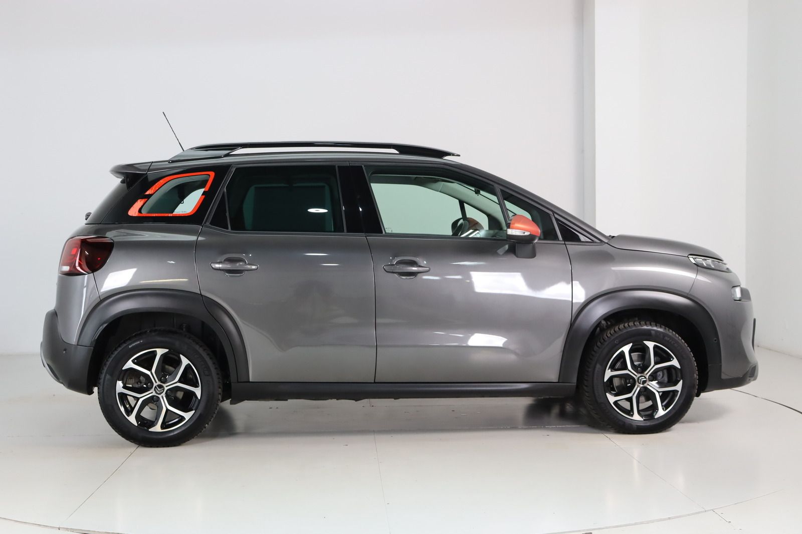 Fahrzeugabbildung Citroën C3 Aircross PT 110 Shine * LED * SHZ *