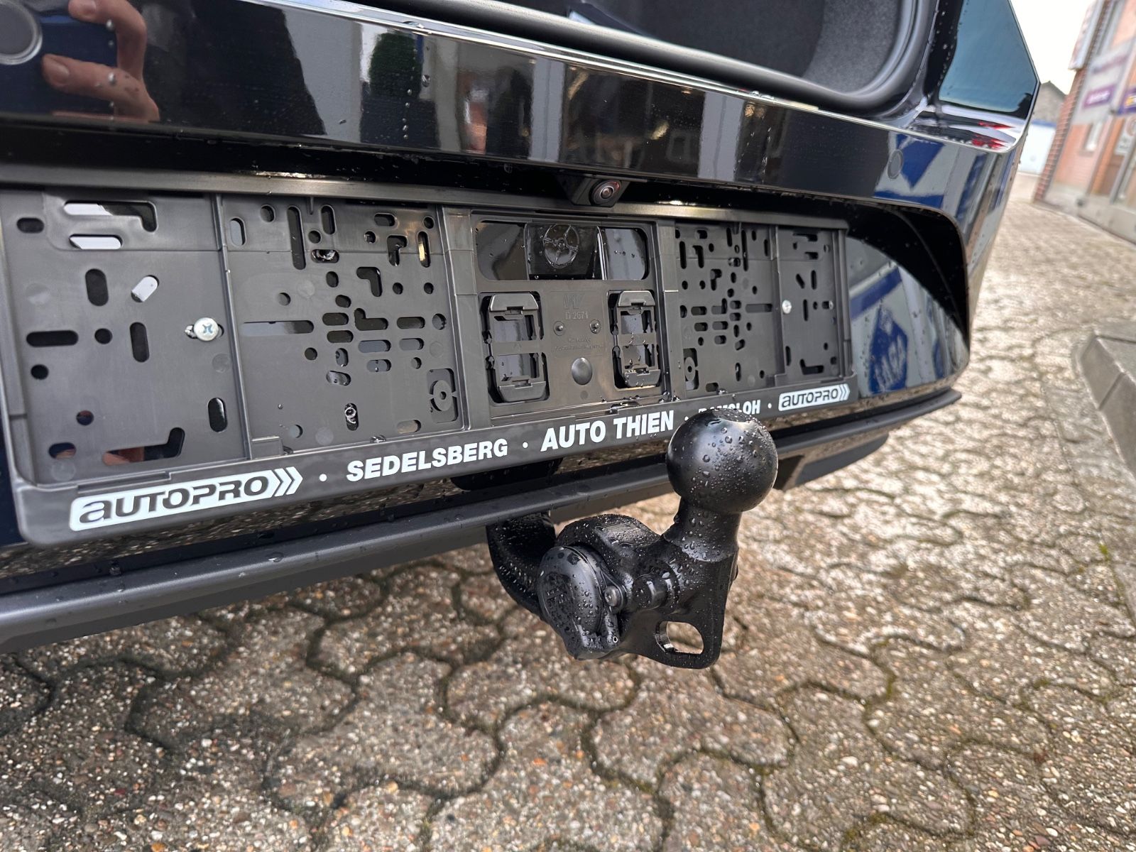 Fahrzeugabbildung SEAT Leon ST 1.5 eTSI Style DSG AHK/ACC/LED/SHZG/PDC