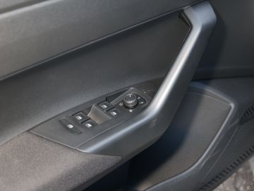 Volkswagen Polo VI ''Team Edition'' 1.0 TSI 5-Gang Anschlus