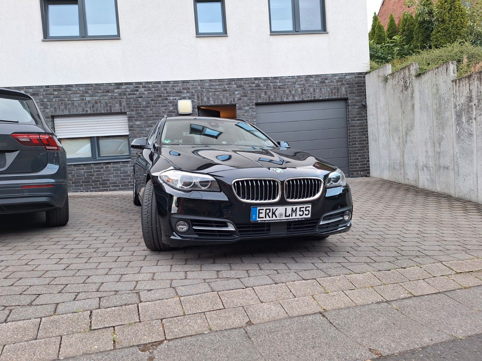 BMW 530d xDrive Touring A -