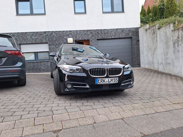 BMW 530d xDrive Touring A -