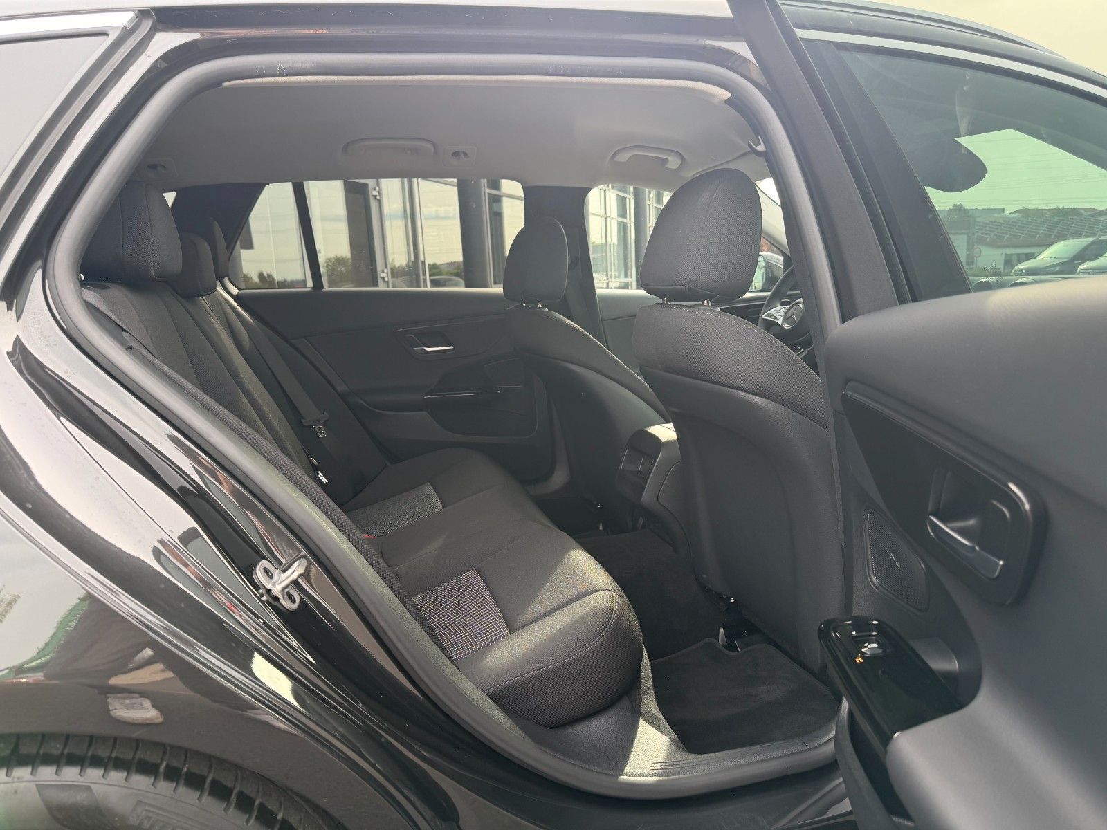 Fahrzeugabbildung Mercedes-Benz C 220d T Avantgarde