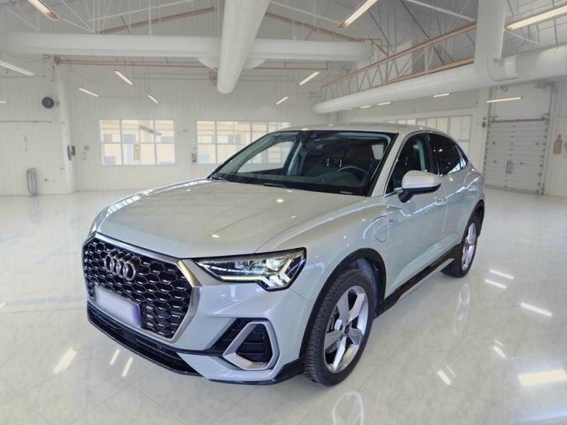 Image of Audi Q3