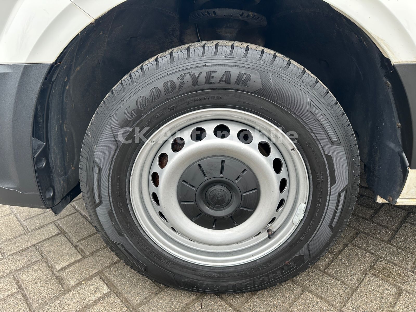 Fahrzeugabbildung Volkswagen Crafter Kasten 35 FWD 2.0TDI/Klima/Navi/SHZ/AHK