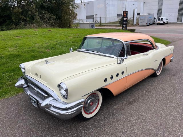 Buick Super 2 turer coupe hardtop nailhead