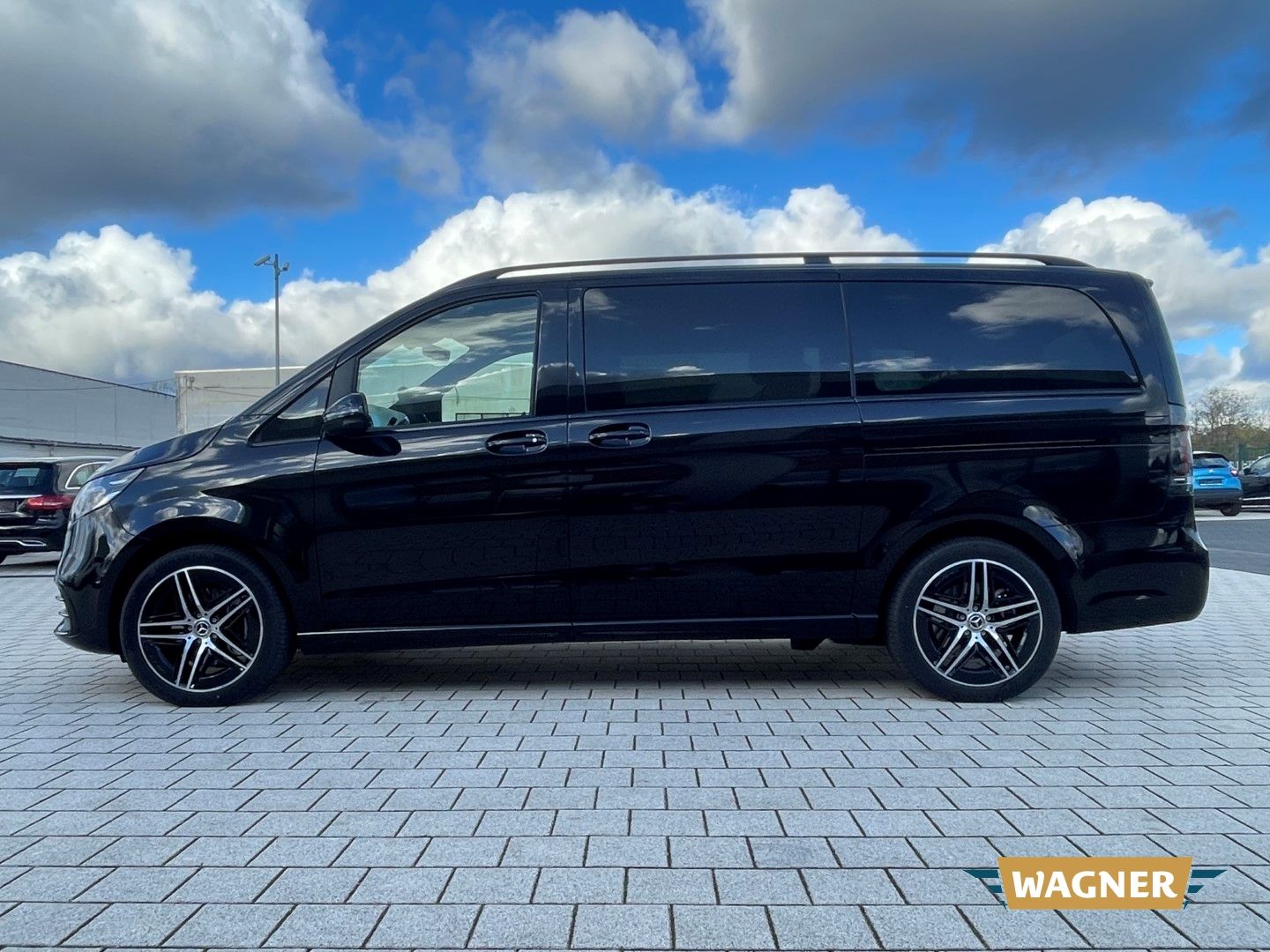 Fahrzeugabbildung Mercedes-Benz V 300 d AMG EXCLUSIVE EDITION 4MATIC lang Voll V