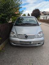 Mercedes-Benz 190 - Mercedes-Benz 190 aus 2002
