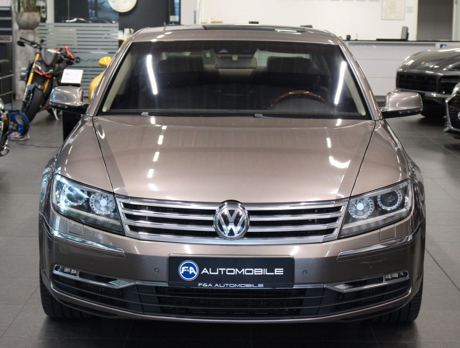 Fahrzeugabbildung Volkswagen Phaeton V6 TDI 4M Lang Exklusive 4Sitzer+VOLL