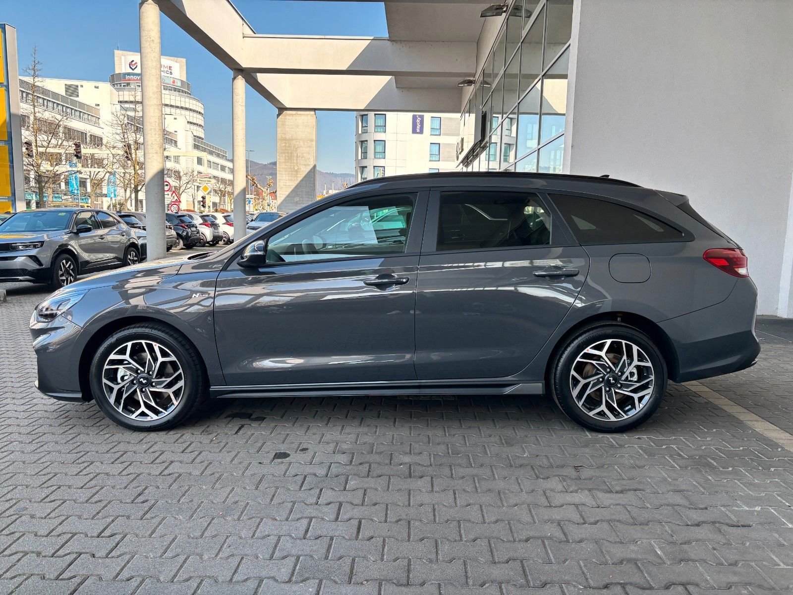 Fahrzeugabbildung Hyundai i30 cw 1.6 T-GDI N Line Kamera,LED,Navi,SHZ,PDC