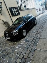 Mercedes-Benz GLA 220 CDI 4MATIC  - Mercedes-Benz GLA 220 mit Diesel-Antrieb: Geländewagen, Automatik