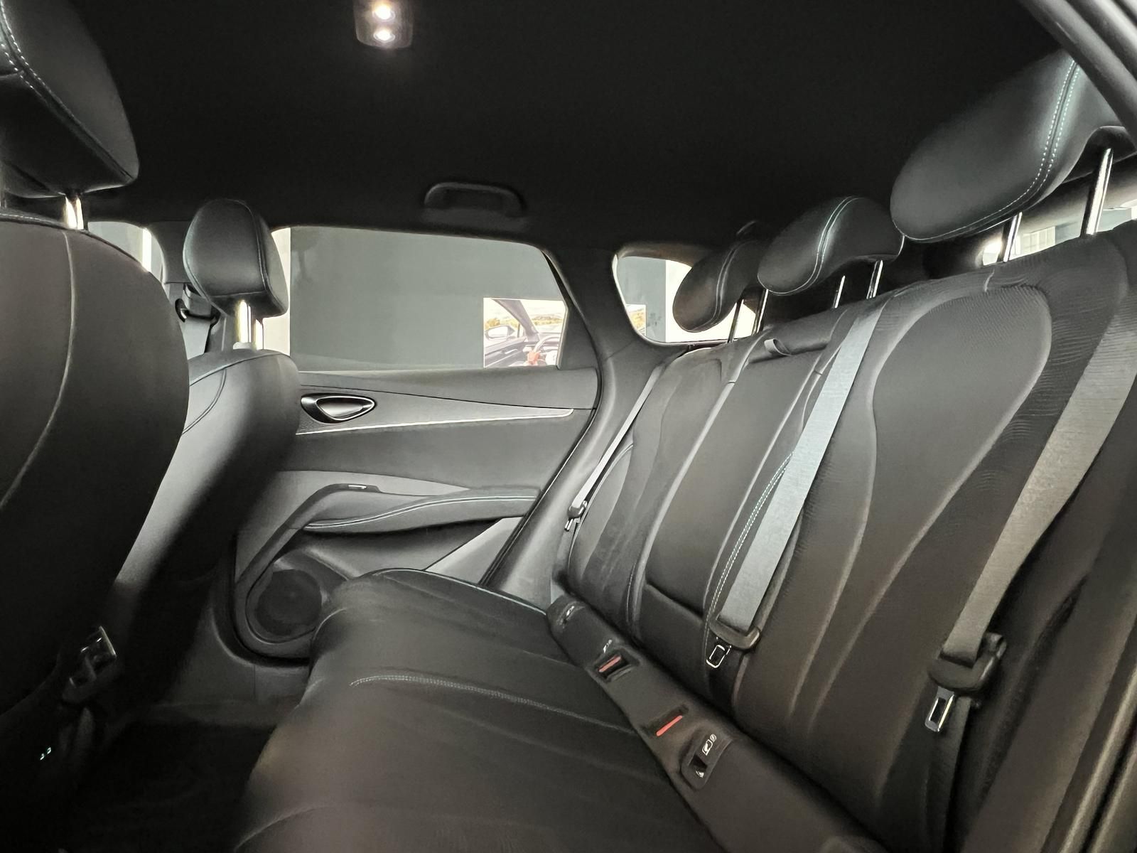 BYD SEAL 6