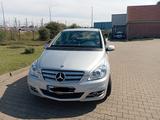 Mercedes-Benz B 200 - - Mercedes-Benz B 200 in Leverkusen