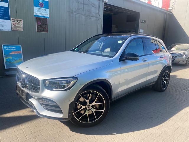 Mercedes-Benz GLC 300 e 4Matic/ Panorama/Head Up/ACC