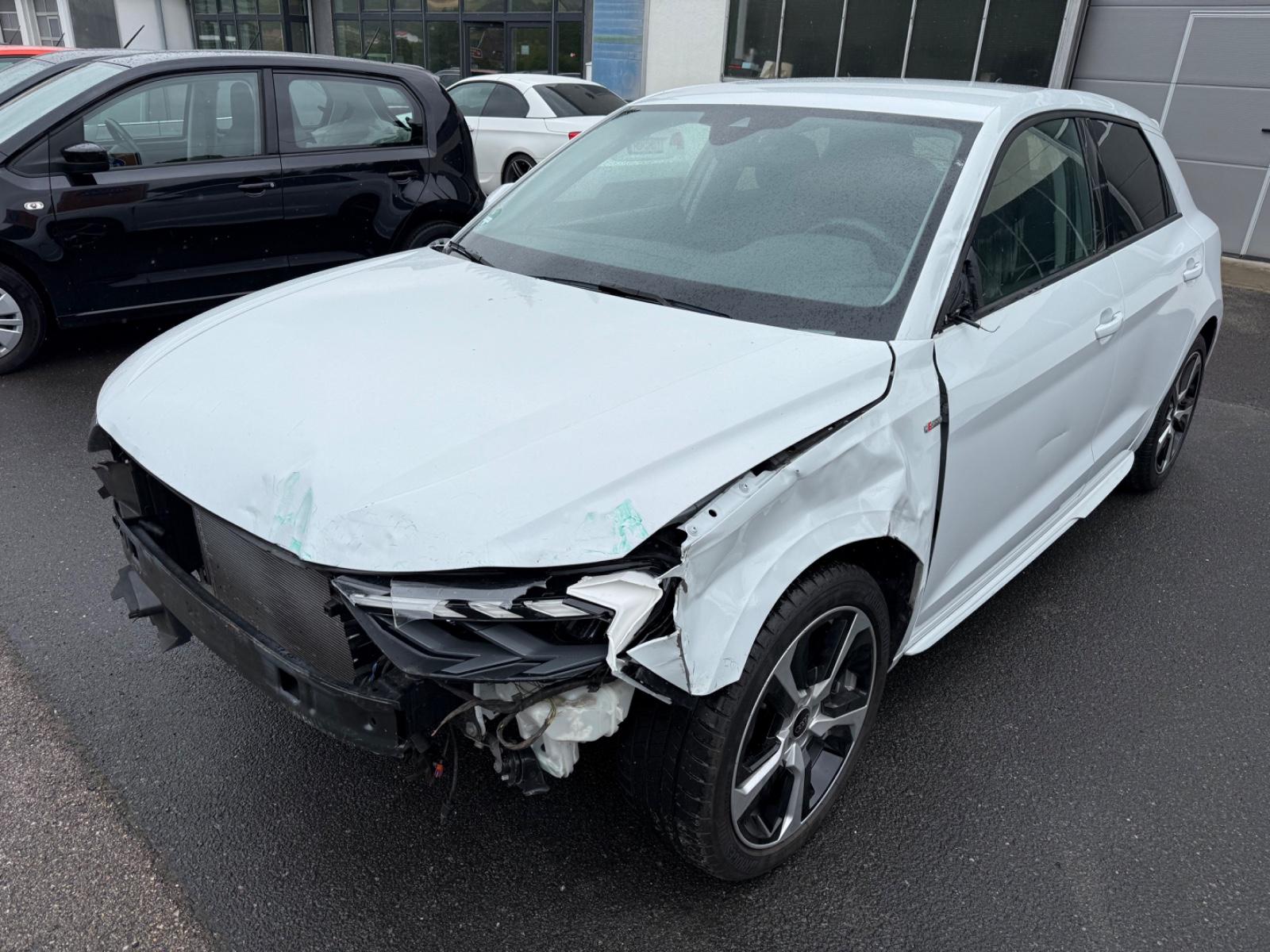 Audi A1 Sportback 25 TFSI S line Navi LED Unfall
