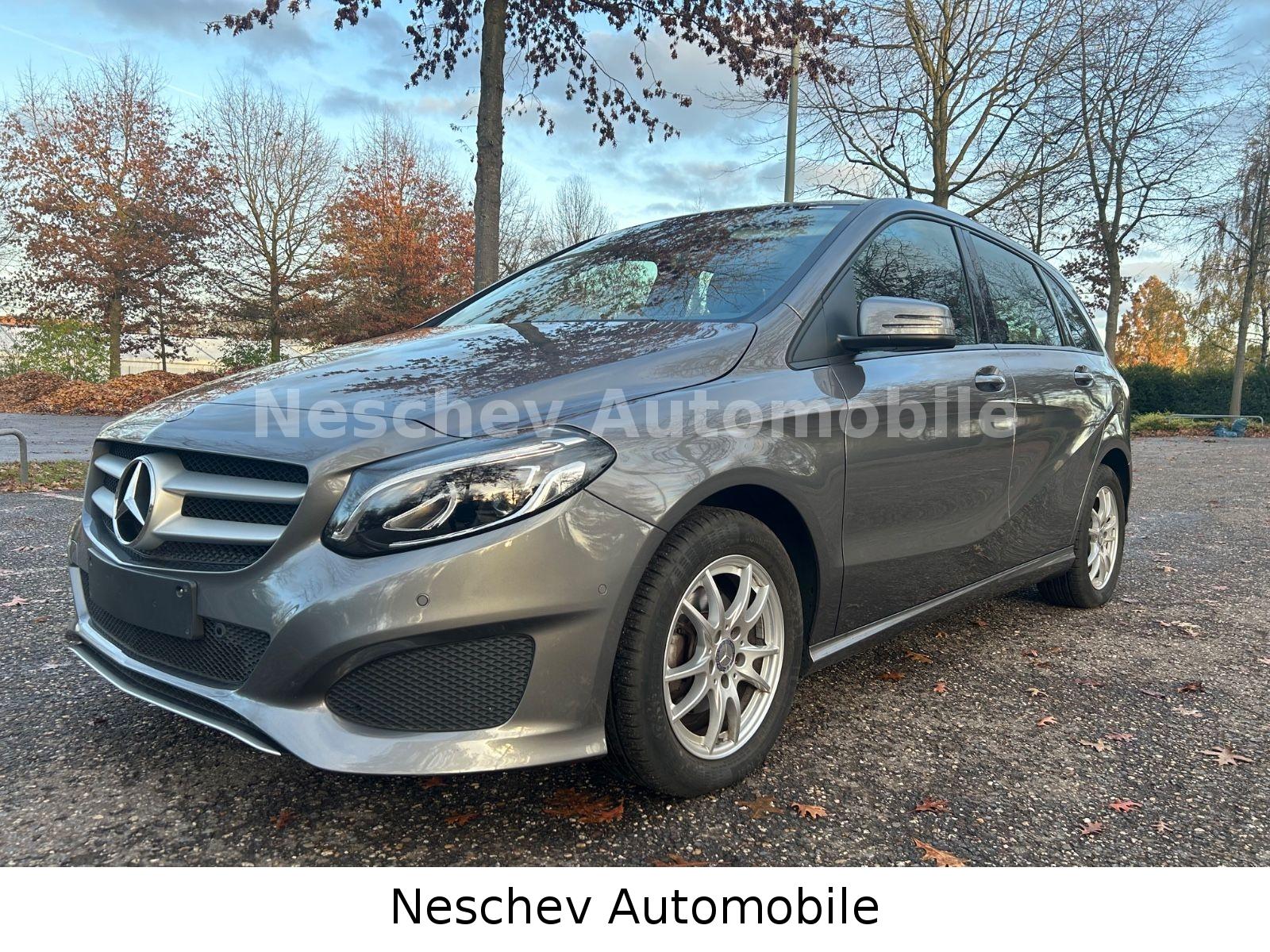 Mercedes-Benz B 180 d Leder/LED/TotW/PTS/Alu/1.Hd1A Zustand
