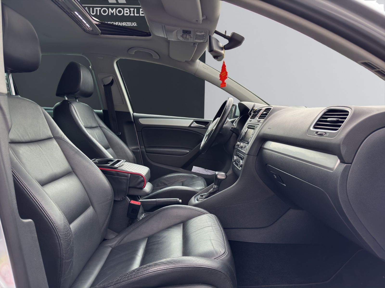 Fahrzeugabbildung Volkswagen Golf VI Highline*Automatik*Schiebedach*Vollleder