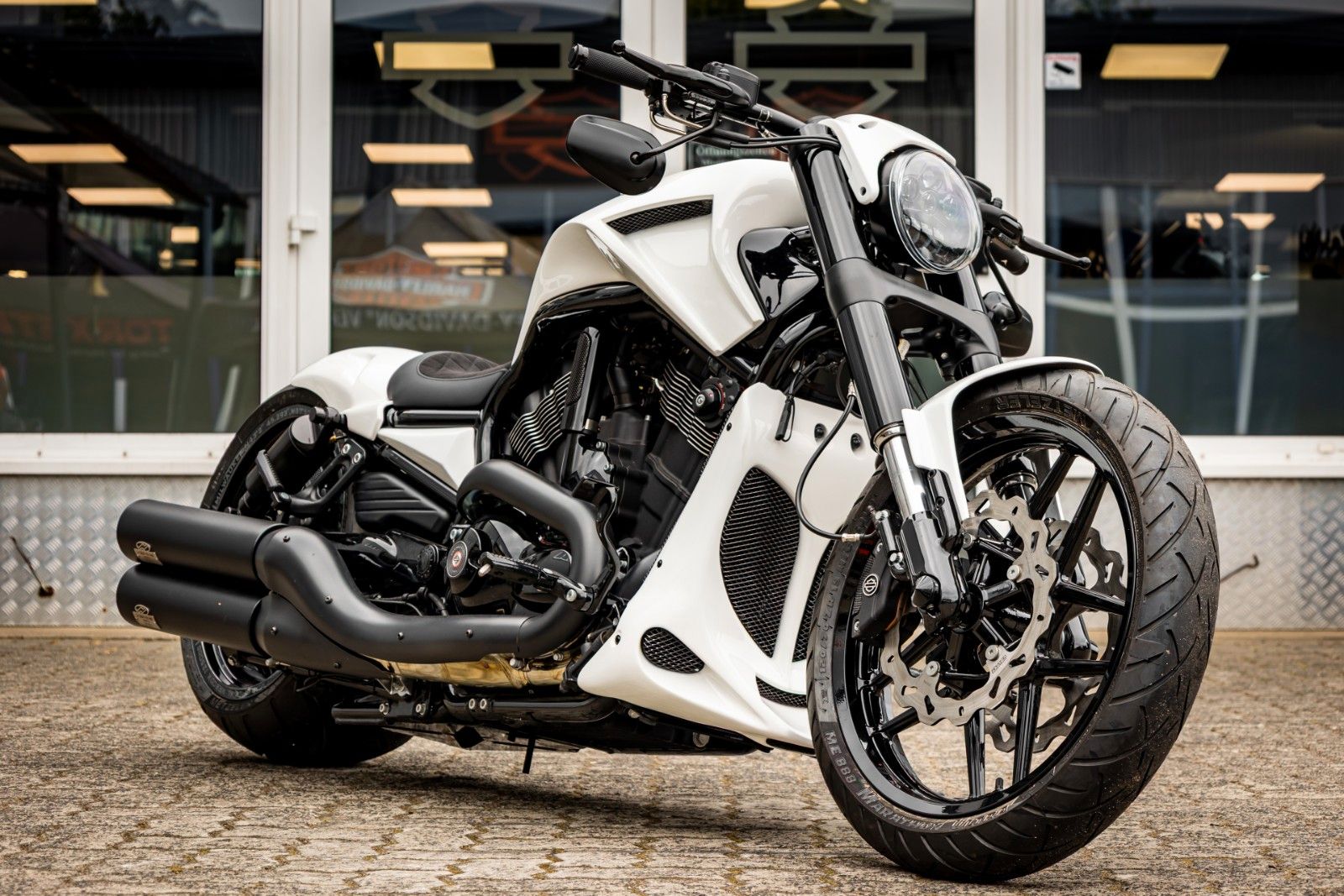 Fahrzeugabbildung Harley-Davidson VRSCDX Night Rod Special -BBC- Jekill&Hyde-
