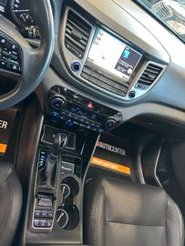Hyundai Tucson Premium 4WD *Vollausstattung*1.Hand*