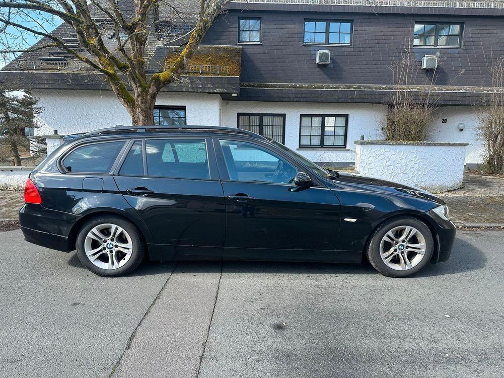 BMW 320d.Klimatr+Pano.Leder,Xenon,Tüneu.